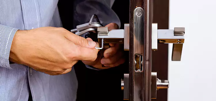 Commercial Door Lock Repair Braintree
